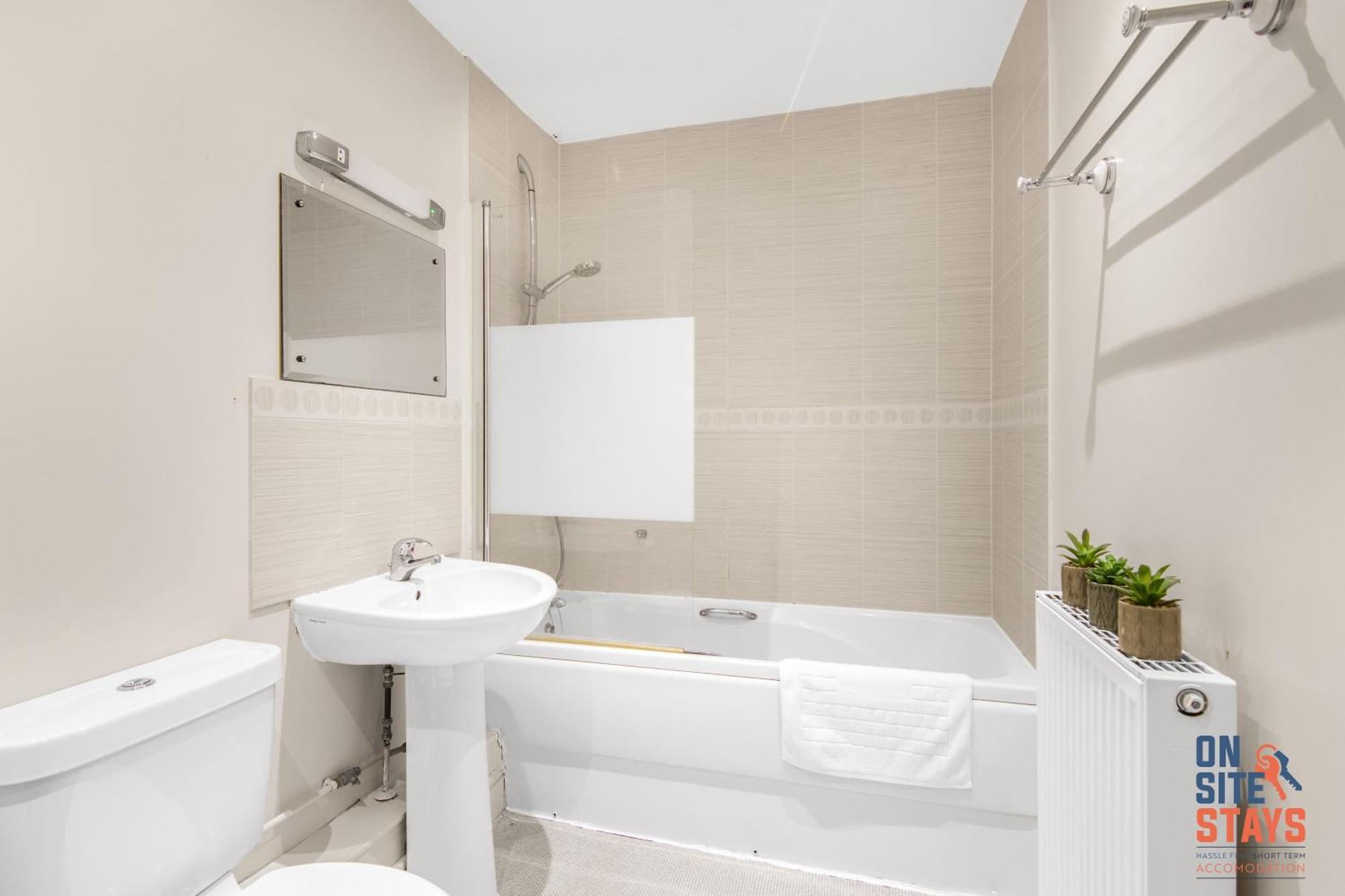 Onsitestays - Cosy 2-Bedroom Apartment With Free Parking, Wi-Fi & London Links Northfleet Екстер'єр фото